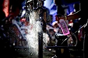 Muc-Off Nano Tech Bike Cleaner 1lt Temizleme Şampuanı